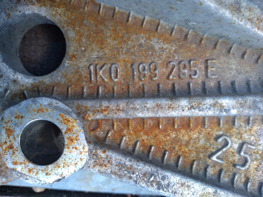 фото №5, Поворотный кулак приводной вал подрамник кронштейн рычага a3 8p тяга стабилизатора łódź