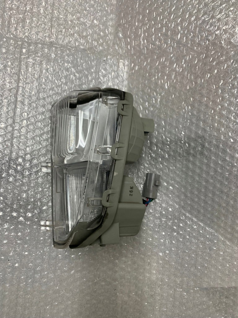 фото №4, Протитуманна фара led drl лівий toyota prius iii 3 11- koito