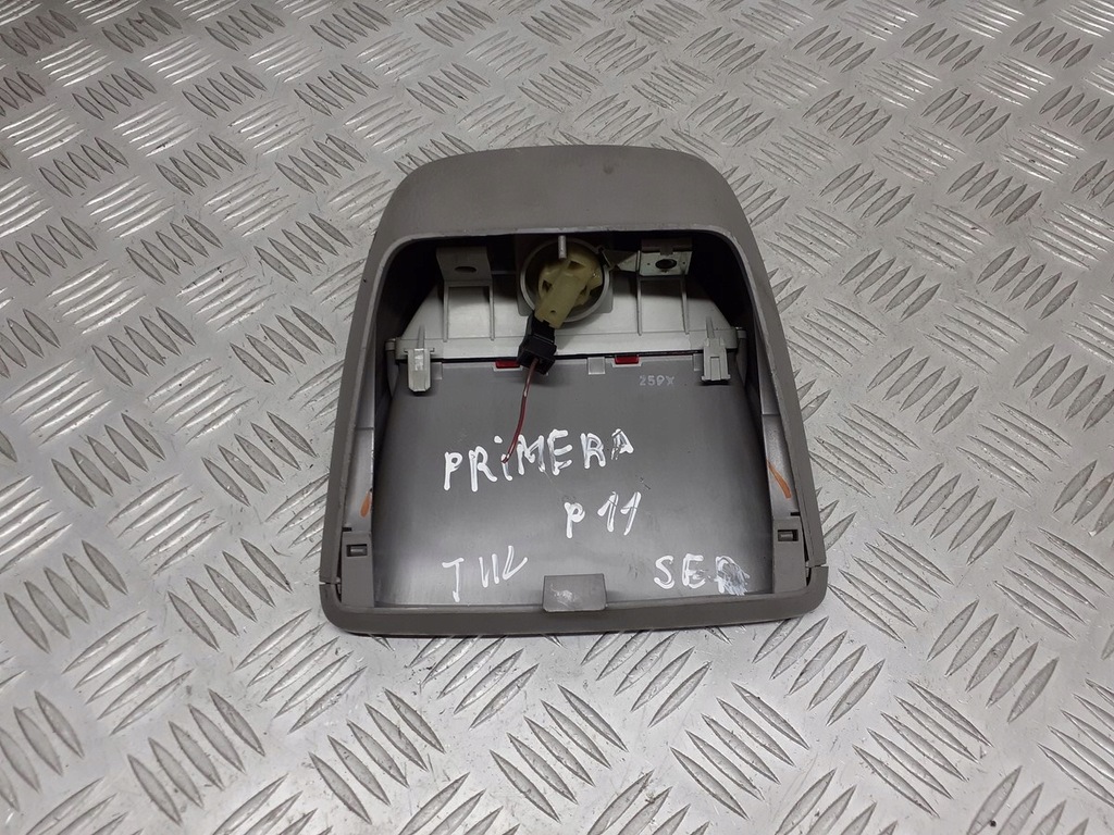 фото №2, Свет стоп-сигнал nissan primera p11