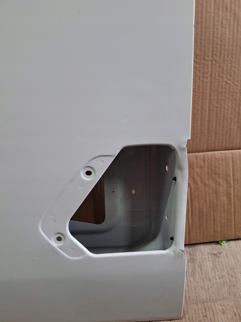 Man tgx 18.520 дверь левая передние перед с Разборки