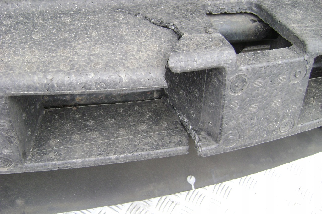 фото №4, Skoda octavia iii 1.6 tdi - pas передній kompletny