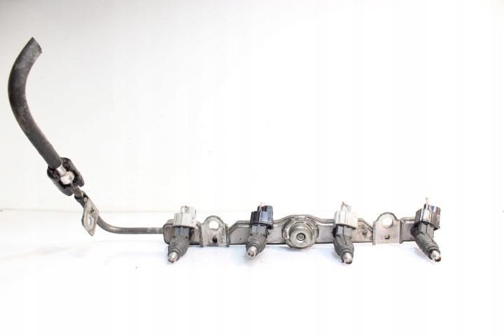 фото №1, Молдинг впрыскная toyota auris i 1.4