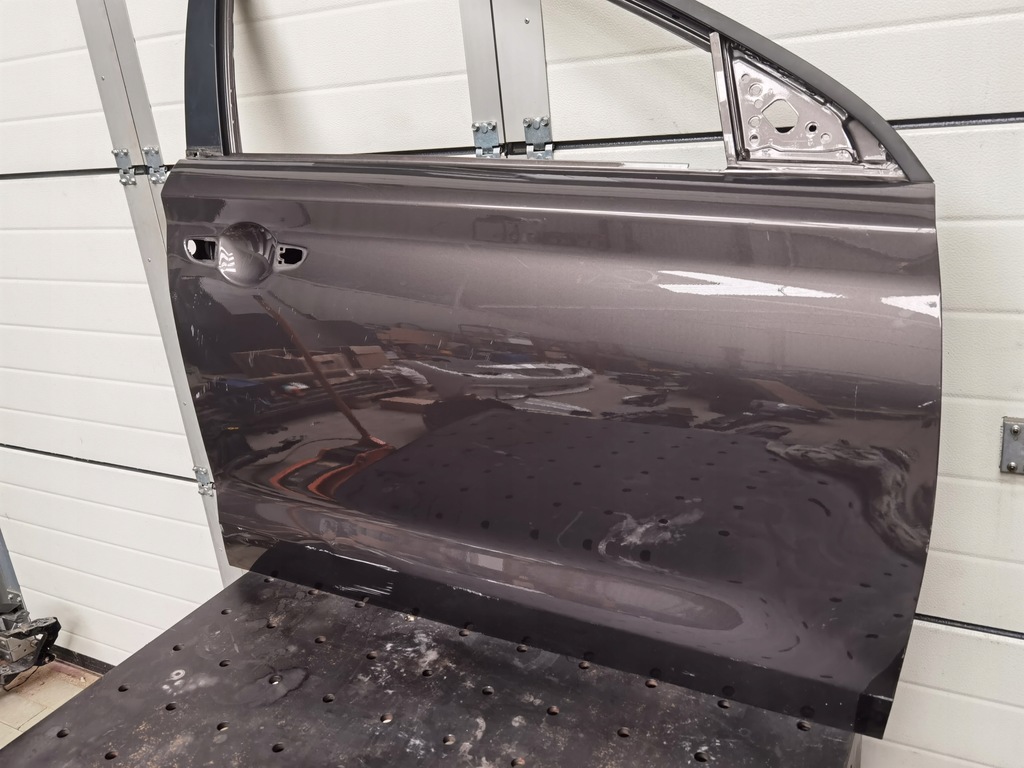 фото №13, Hyundai i30 iii - дверь правое передние серые