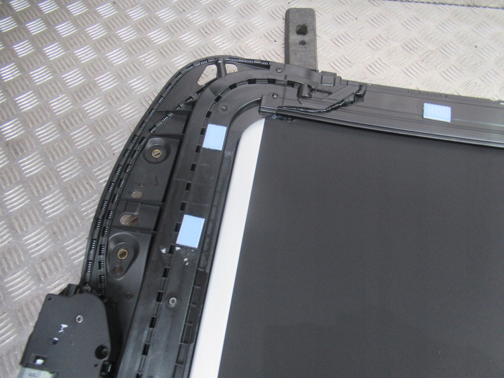 фото №11, Maserati levante люк комплект 06702661380