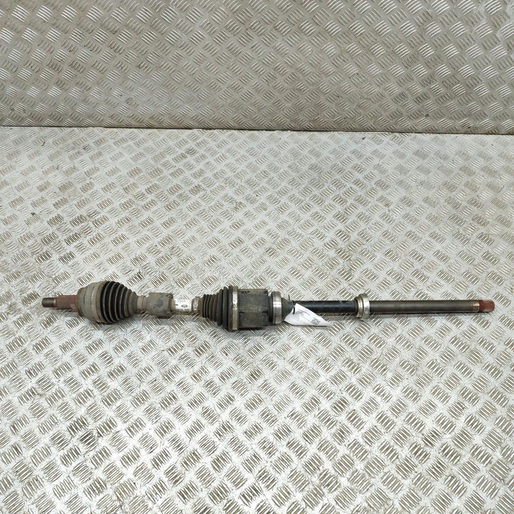 фото №1, Land rover range rover evoque l538 2016 правая сторона приводной вал передняя