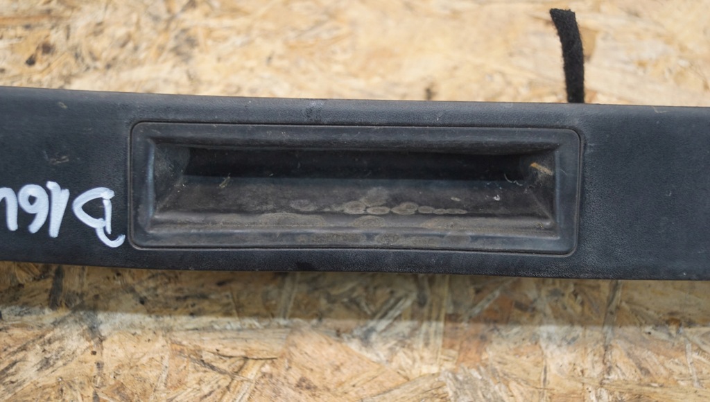 фото №6, Накладка микровыключатель крышки задняя audi a3 8p 8p4827574