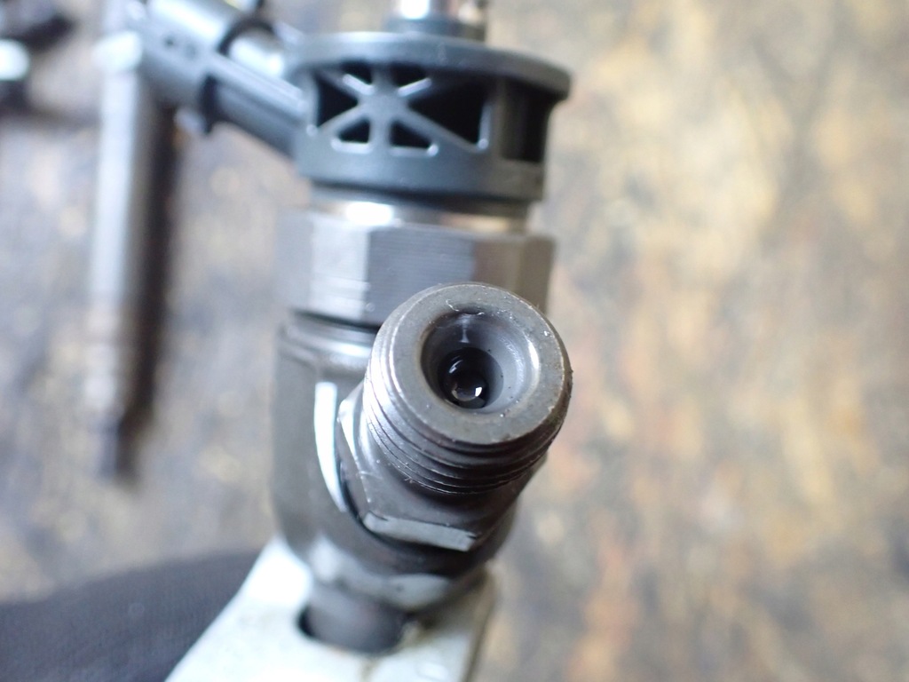 фото №7, Форсунка renault grand scenic iii 11r 1.6 dci 0445110414 7992