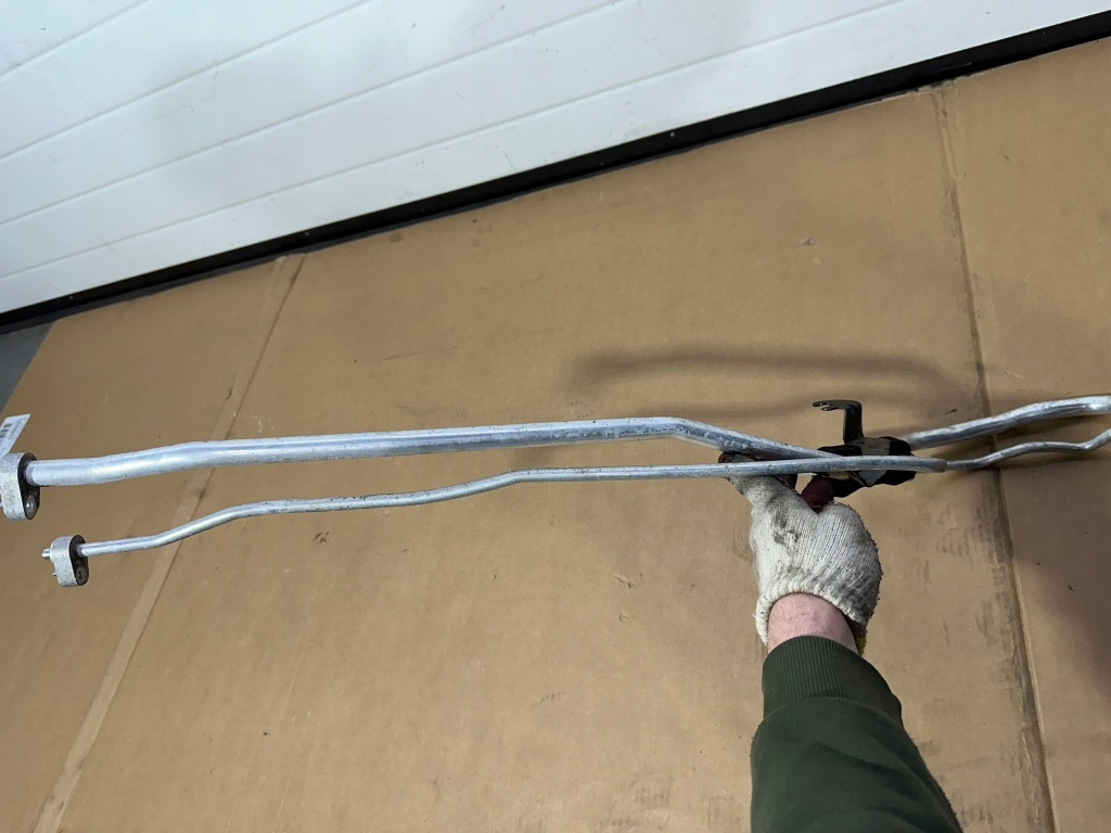 Купить Шланг кондиционера, трубка кондиционер, пабтрубок  mercedes w447 cz, vito европа