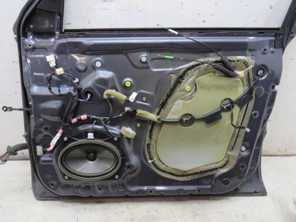 Дверь правое передние перед 1e9 land cruiser 120 Недорого