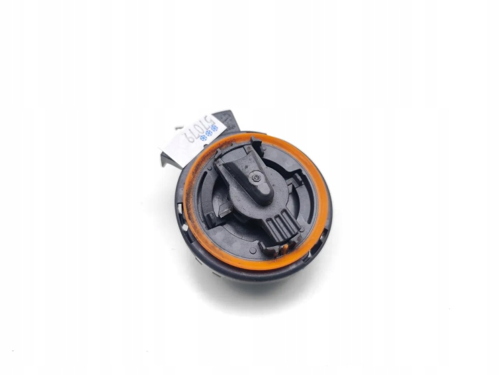 фото №11, Audi a4 датчик удара подушка безопасности перед левый 2017 седан 4/5dr 4m0955557a