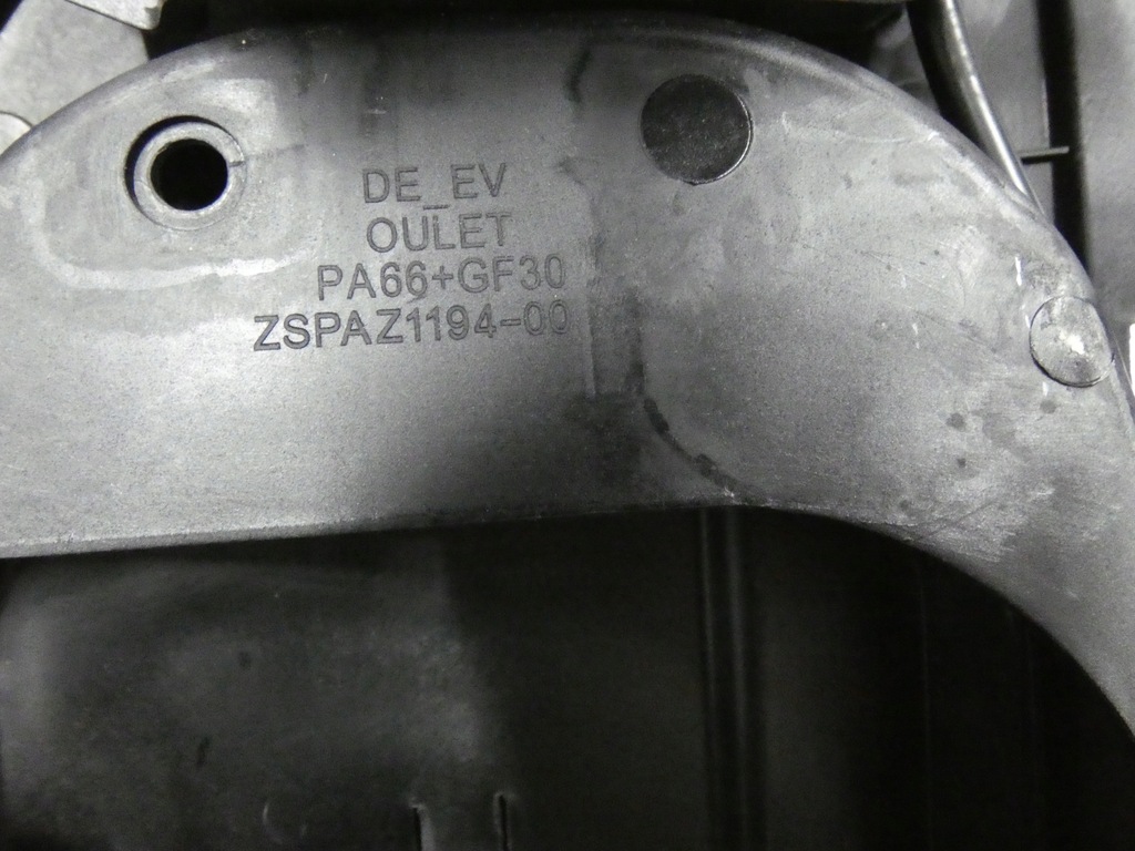 фото №13, Крышка, разъём зарядки kia niro ev/ e-niro 428.