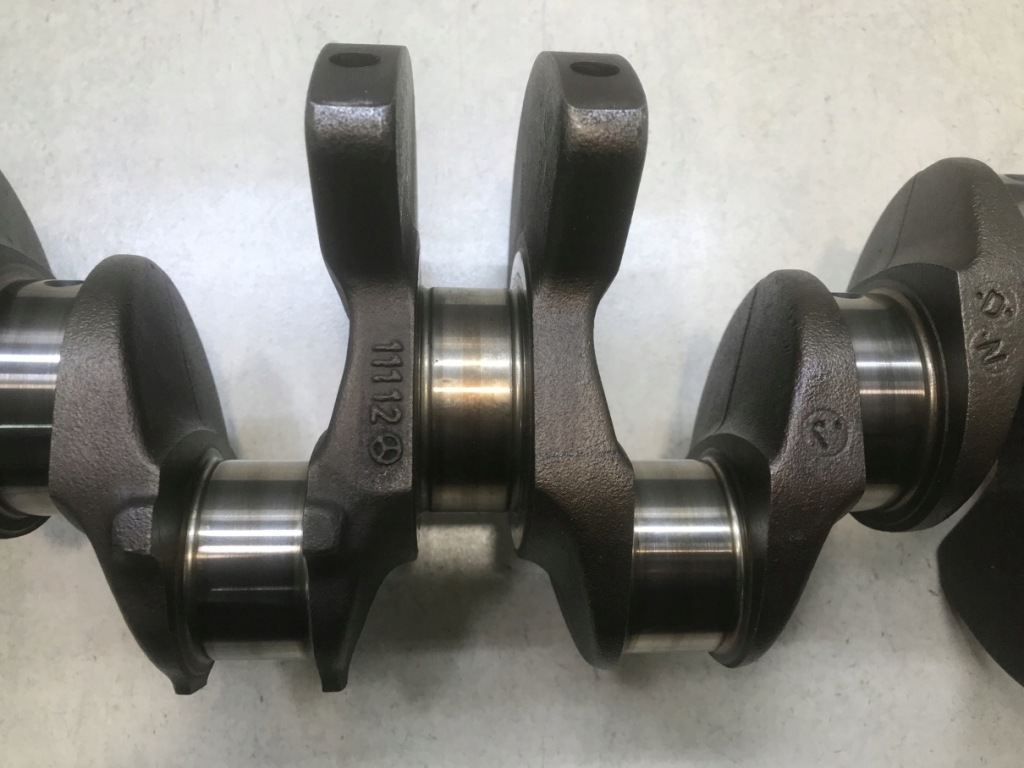 Купити Wał колінчастий mercedes w202 1.8 16v