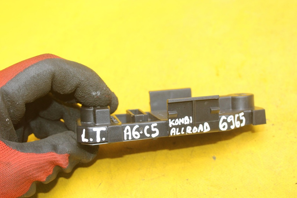 фото №7, Вкладиш лампи лівий задня audi a6 c5 allroad kombi 3158b