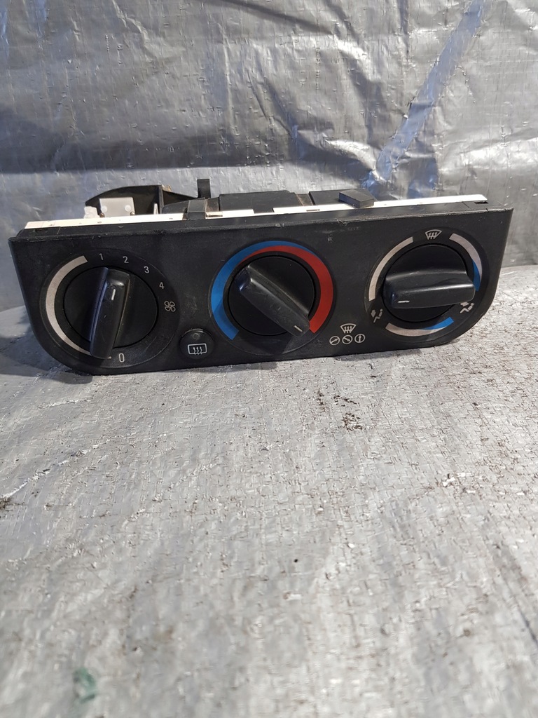 фото №1, Панель керування вентиляція bmw e34