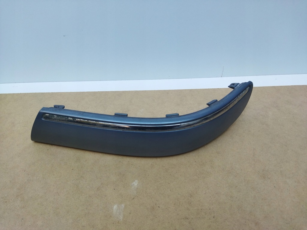 фото №1, Mercedes a-klasa w168 молдинг бампера правая задняя