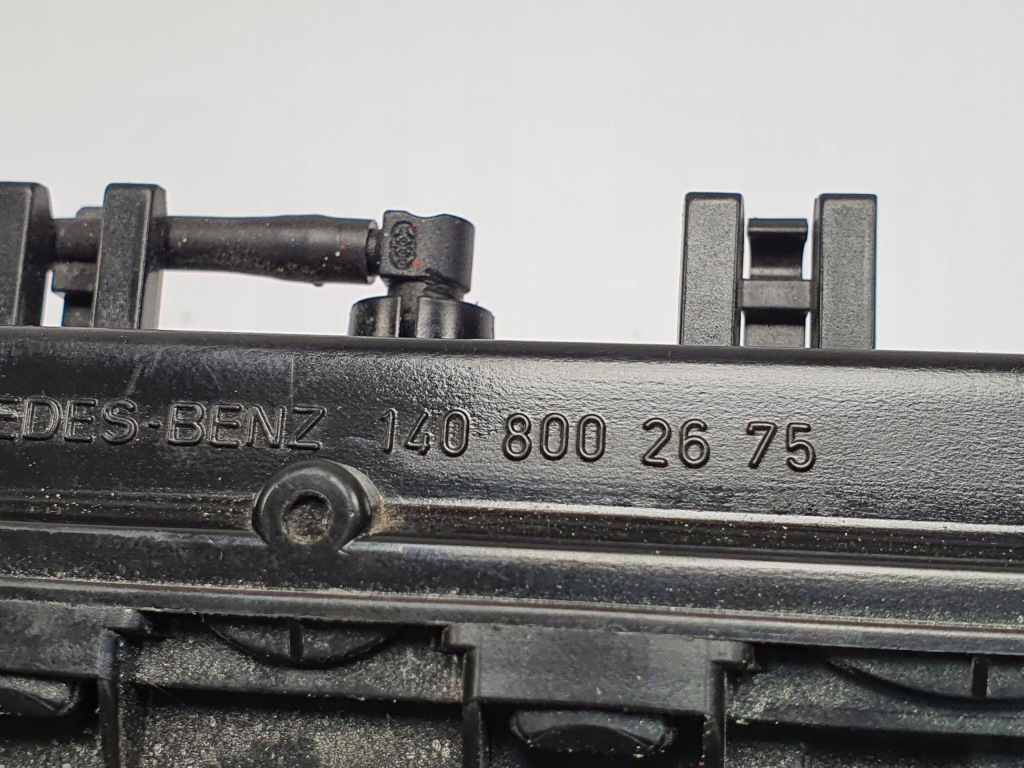 Ручка крышки задний  mercedes w140 1408002675 Доставка