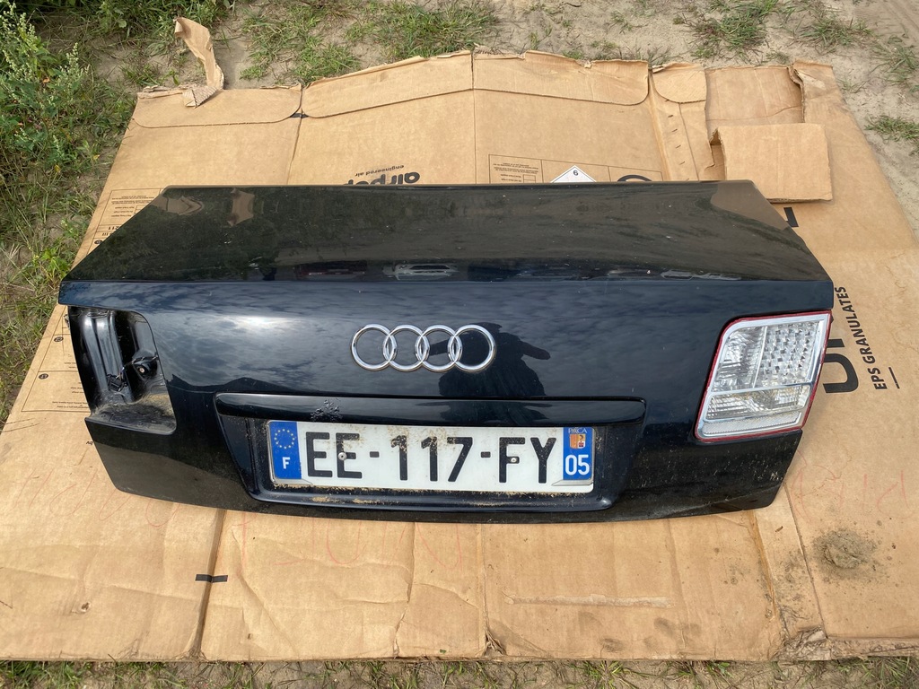 фото №2, Audi a8 d3 крышка багажника задняя czarna эмблема logo