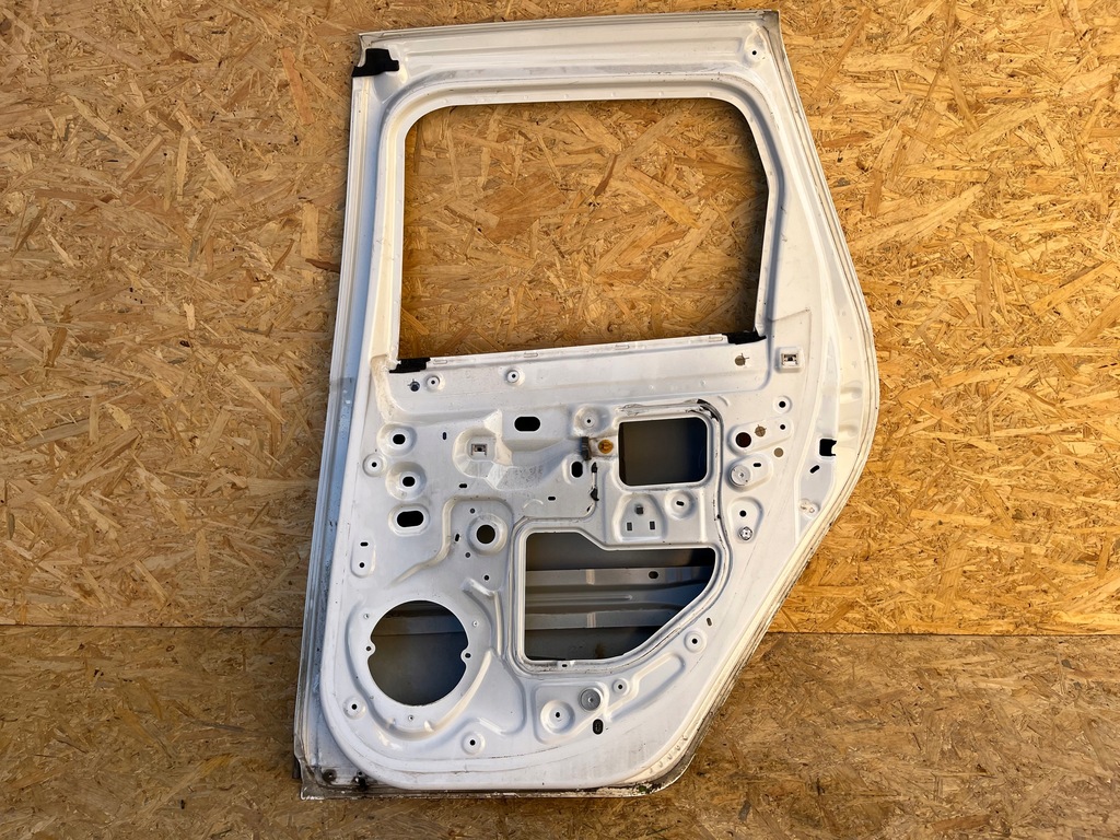 фото №16, Dacia duster ii 2 дверь задние задняя правое