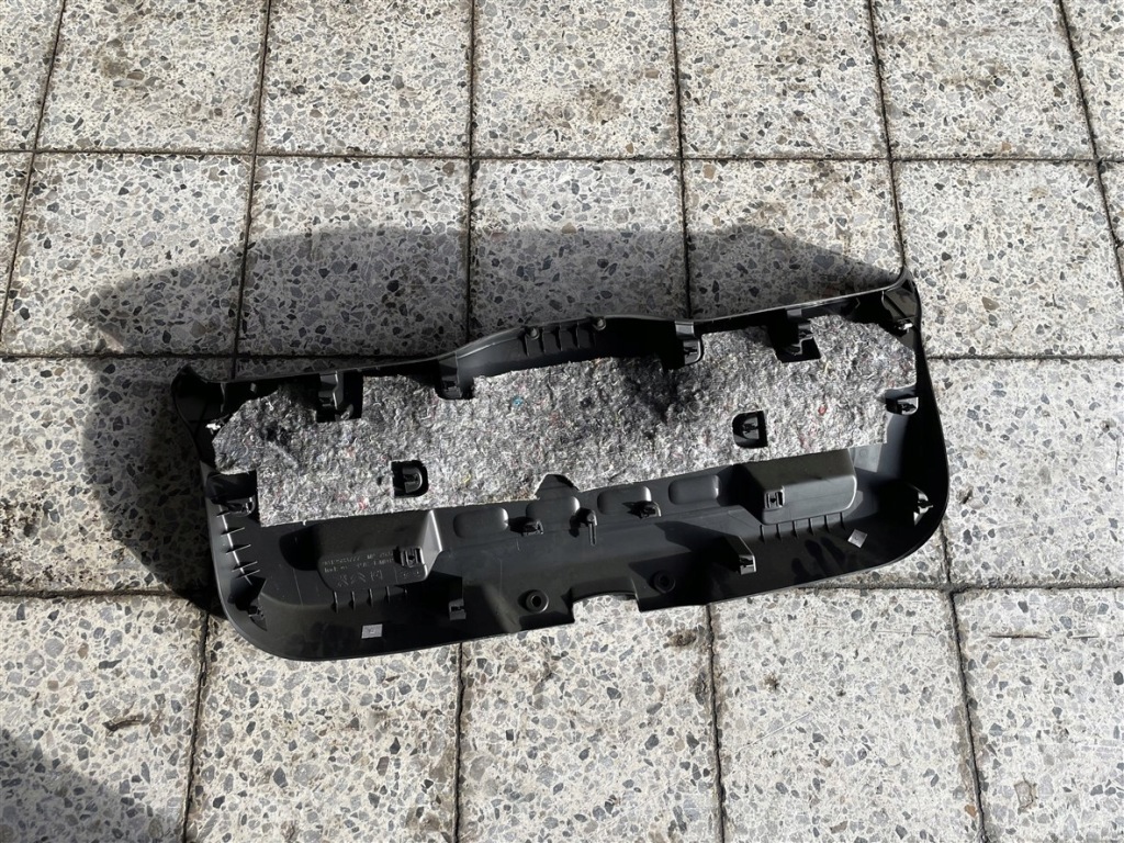 фото №5, Оббивка обшивка кришки багажника задня citroen c3 iii 16-23r