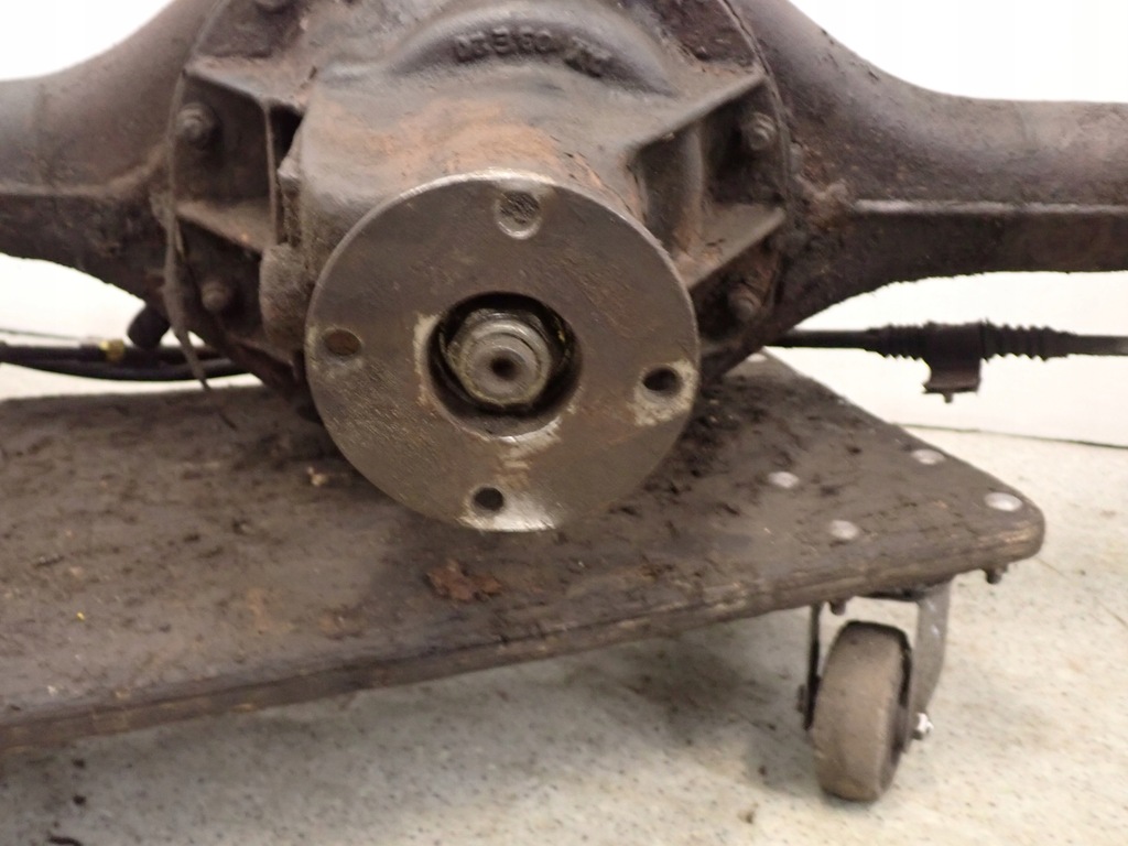 фото №13, Hyundai h200 h1 starex 02-06 2.5td міст задній