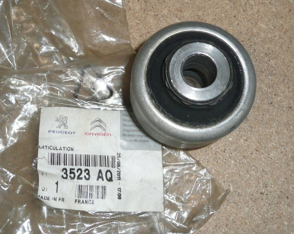фото №1, Втулка важеля citroen peugeot 3523aq оригінал