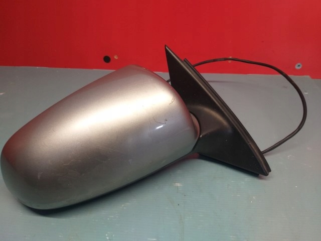 фото №1, Audi a4 b6 зеркало правое ly7q 5pin