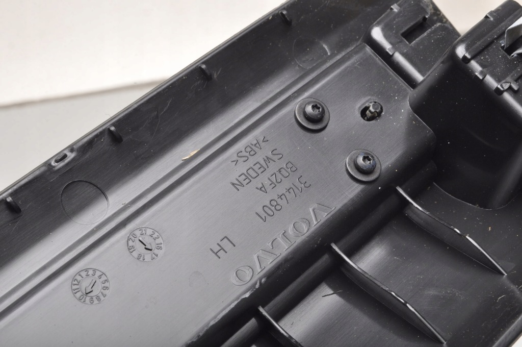 фото №8, Volvo xc60 ii накладка порог молдинг na порог левая 3144801