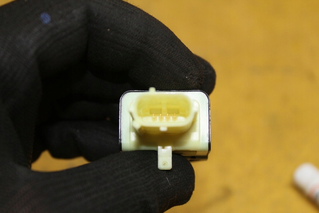 фото №4, Датчик удару правий задня 98237ag000 legacy iv