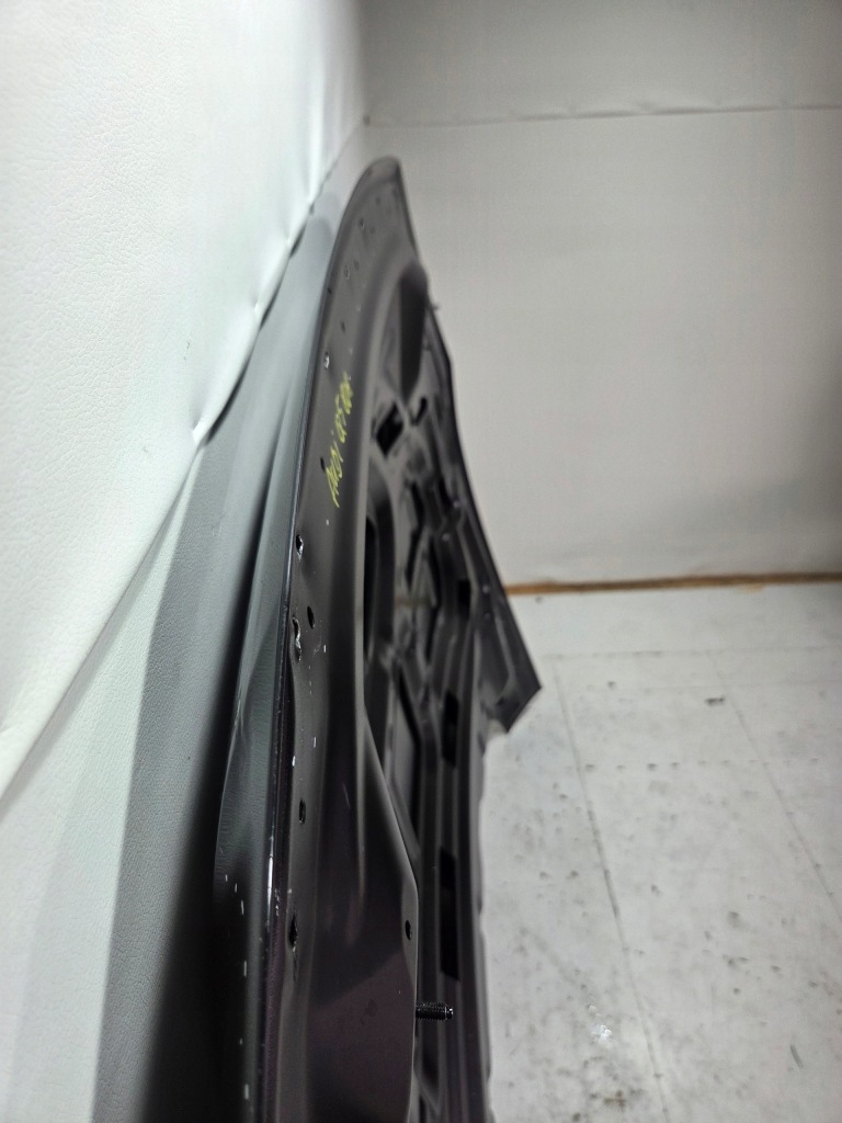 Audi q5 2 2 80a капот крышка двигателя Киев