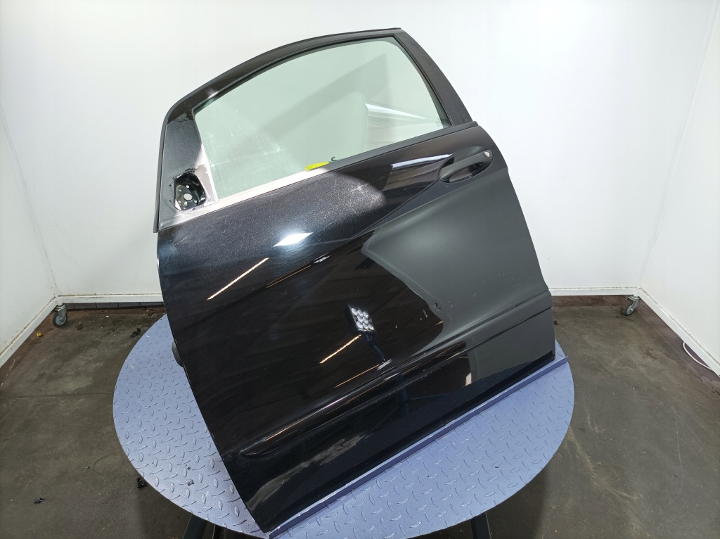 фото №2, Mercedes a w169 дверь перед левая передние 191