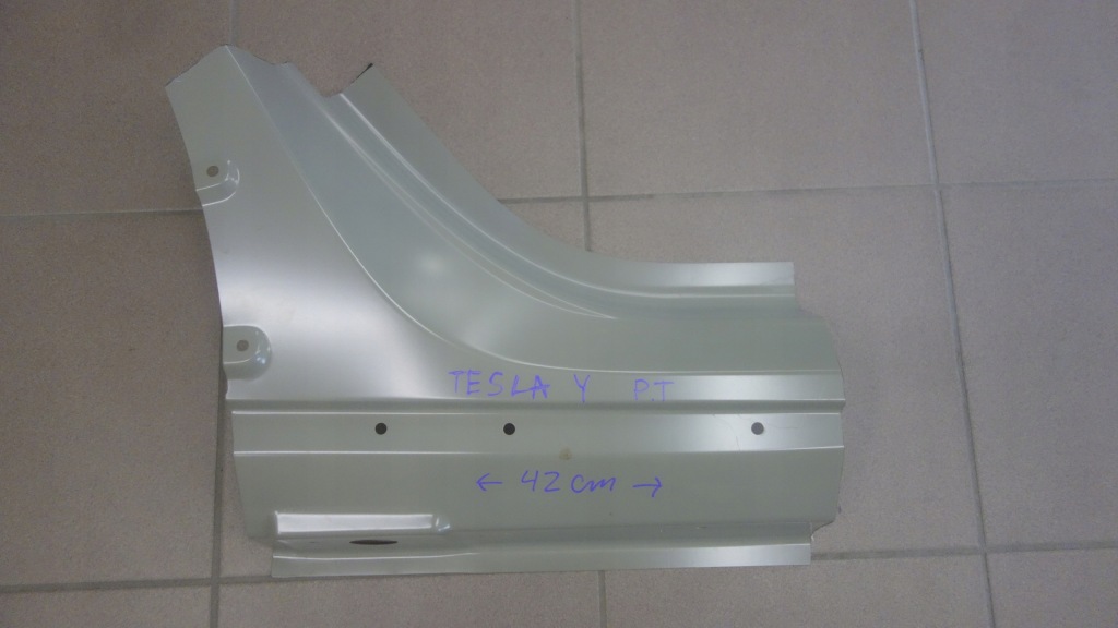 Купить Tesla model y порог правый задний  задний новый оригинальный номер 42cm
