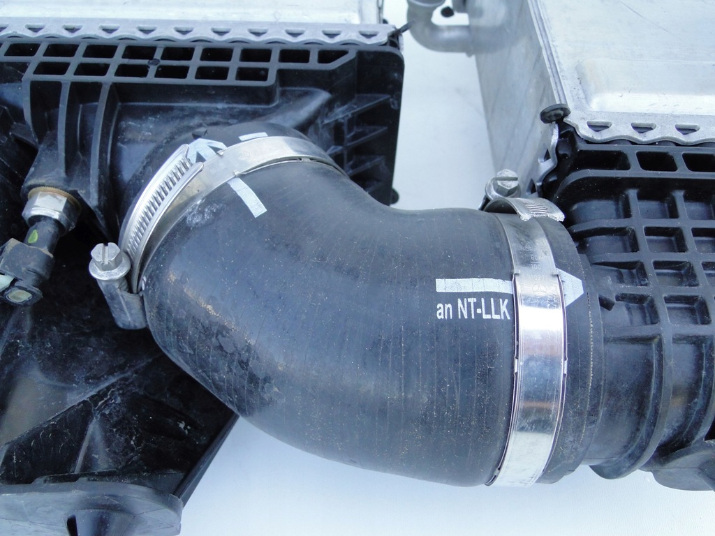фото №14, Mercedes интеркулер комплект a1390909501 a1390901402 sl 232 43 amg
