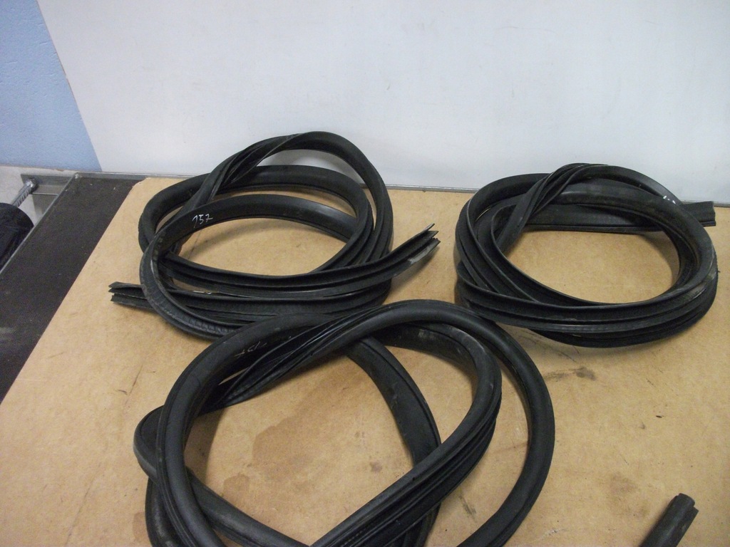 фото №2, Прокладка дверь jeep compass i