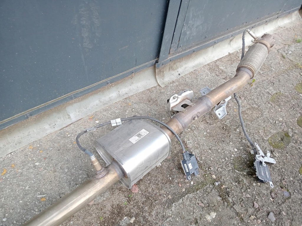 фото №7, Mercedes a w177 19r 1.5d выхлоп гаситель a0009058111 a2474910000 a2139068601