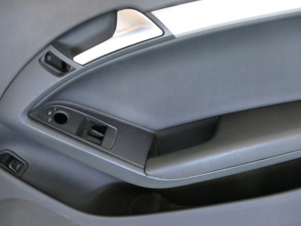 фото №6, Audi a5 8t coupe обшивка двері правий czarna шкіра