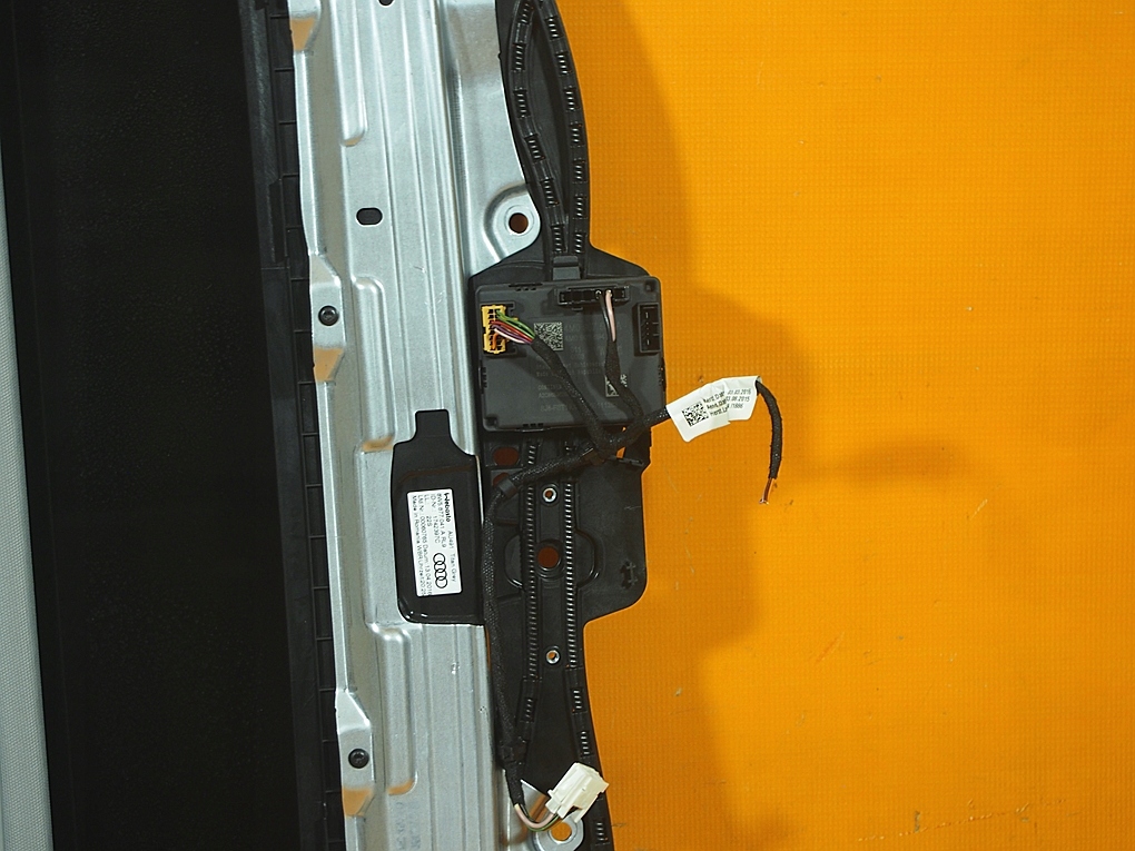 фото №10, Audi a4 8w b9 58km люк шторка блок керування 8w5877041a / 4m0907594a