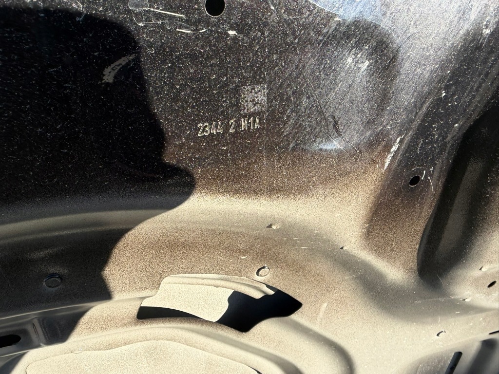 Капот крышка двигателя bmw ix i20 eu в Украине