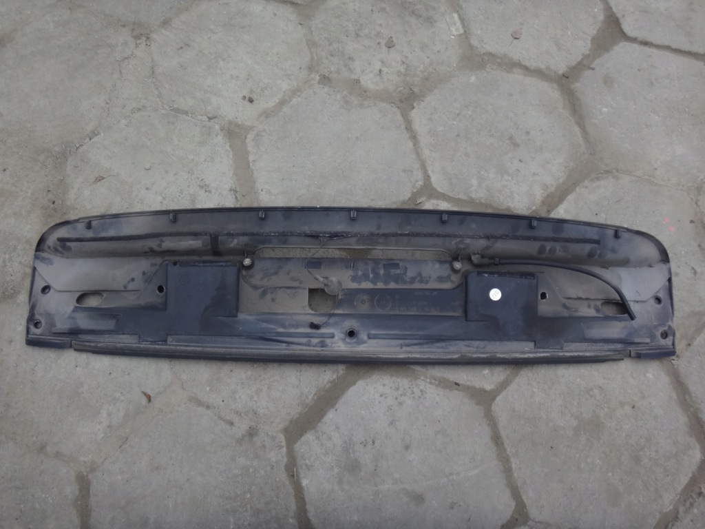 Пластик накладка багажника кришки задній bmw x5 e53 в Україні