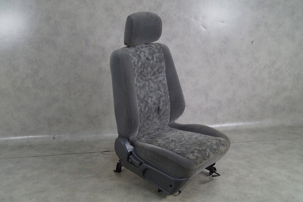фото №4, Сиденье правый isuzu trooper ii monterey