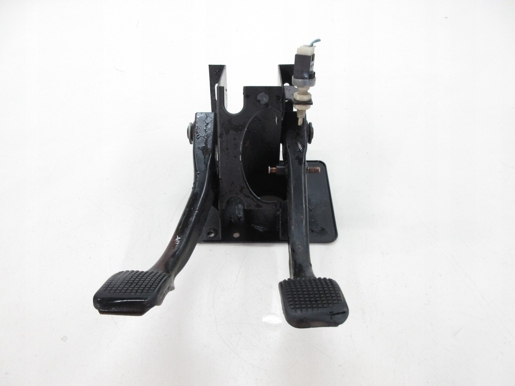 фото №1, Iveco daily ii 89-99 педаль сцепления тормоза