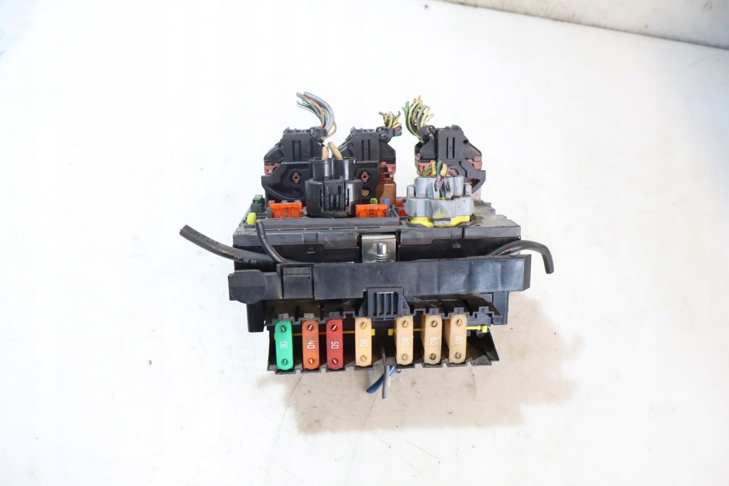 фото №1, Коробка запобіжників peugeot 407 lift 2.0hdi