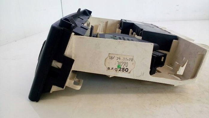 фото №8, Панель обдув i кондиціонера laguna i 9140010264