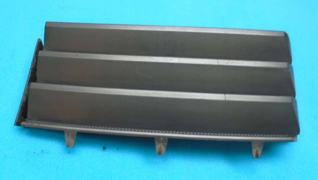 фото №1, Решітка крила права range rover sport lift 18-