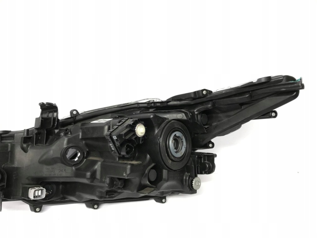 Toyota оригинальный номер 8113002t31 corolla 19- фара передняя правый  led Оригинал