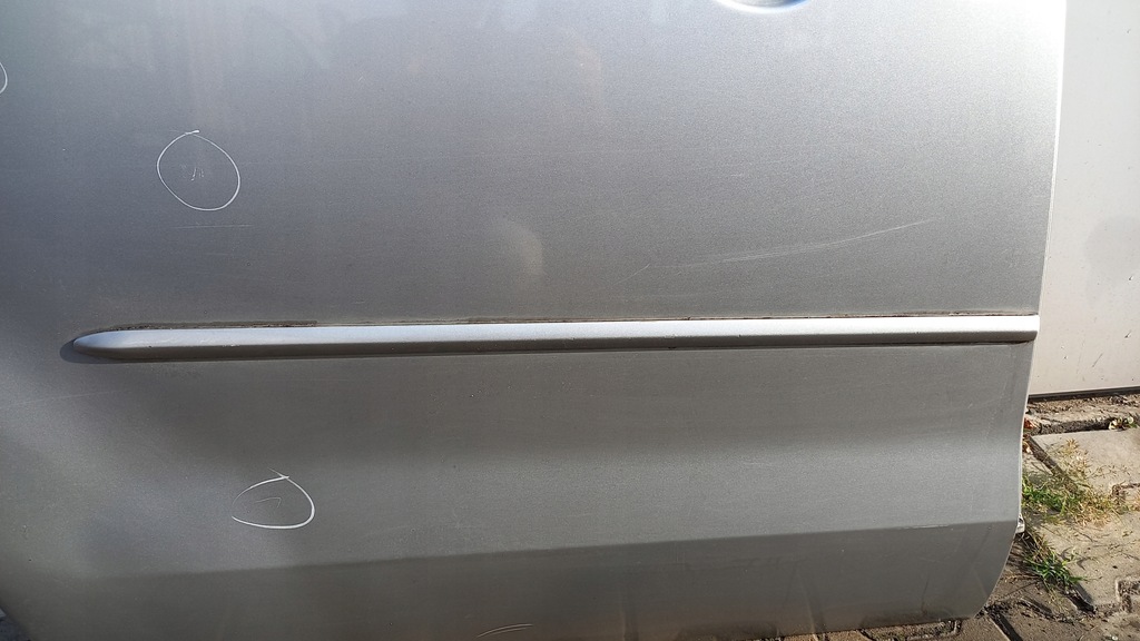 фото №8, Двері праве задня mazda 5 06r van