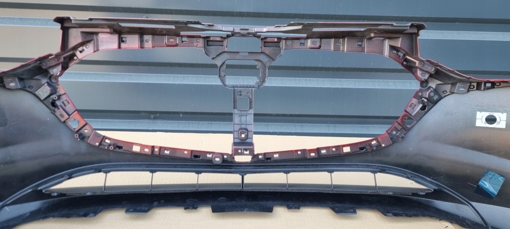 Купити Mazda 3 2019- бампер перед оригінал g149