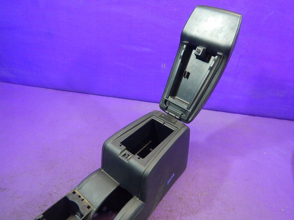 фото №5, Ford mondeo iii mk3 kombi 03-07 подлокотник туннель средний