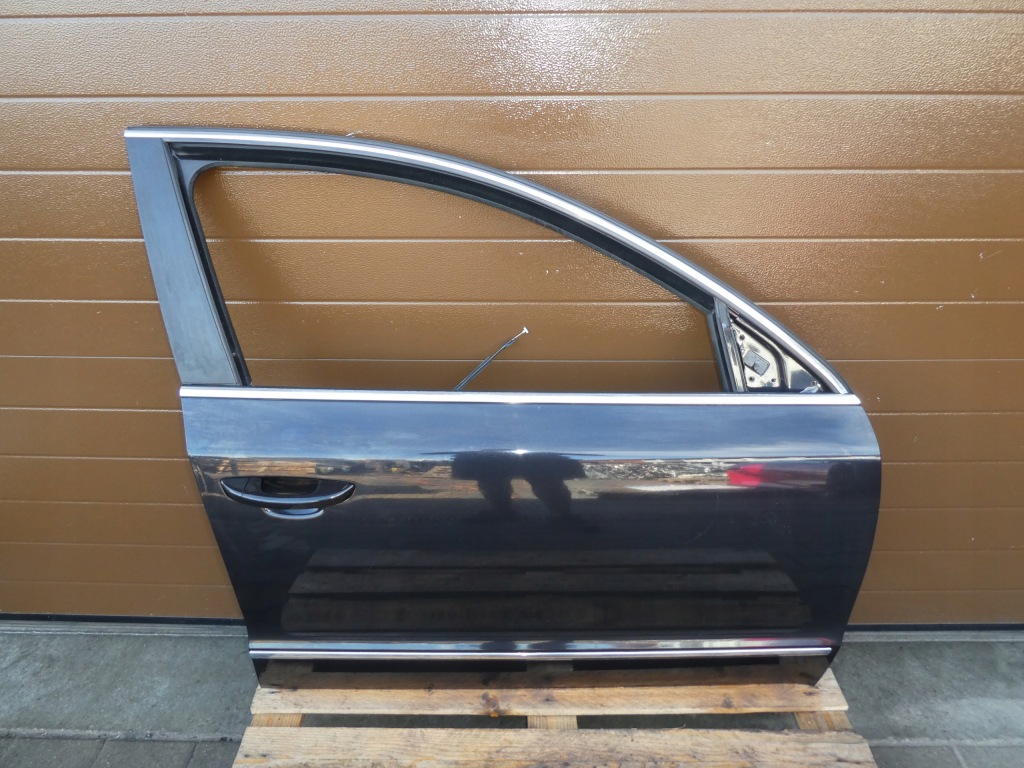 фото №1, Дверь правый перед чёрные skoda superb ii