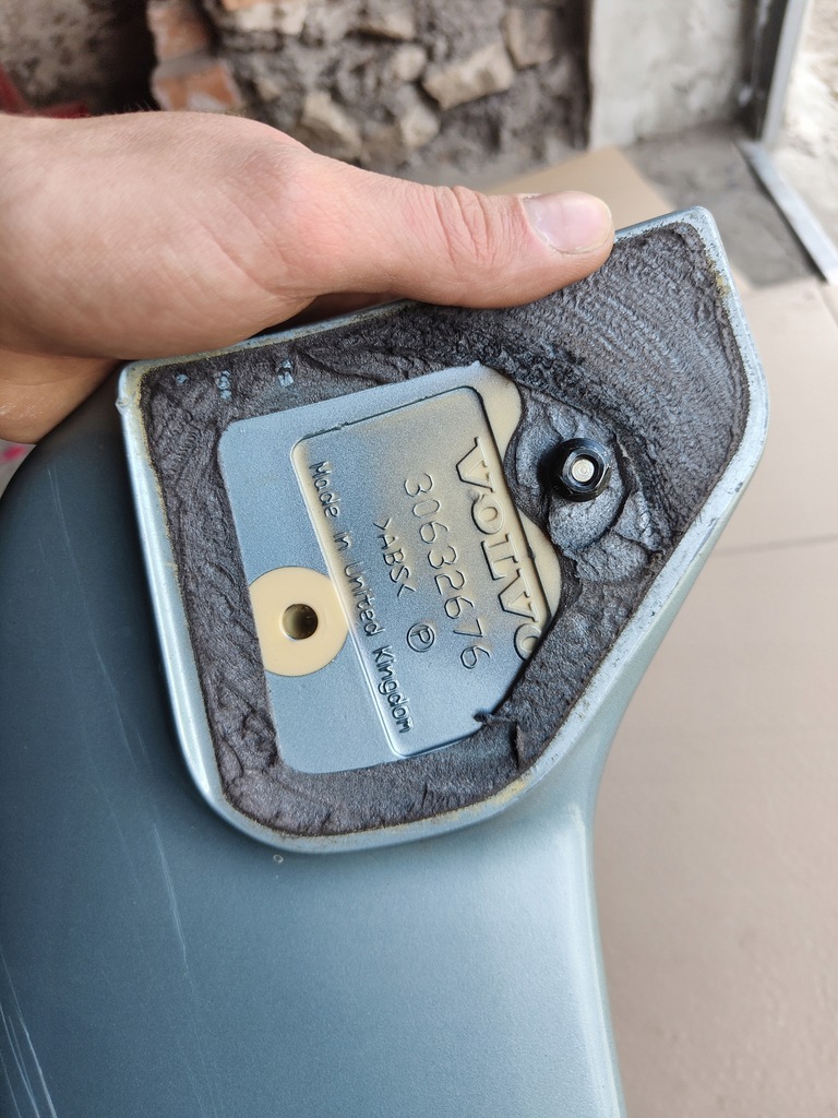 фото №4, Спойлер козирок спойлер sobmart volvo v40 1995-2004