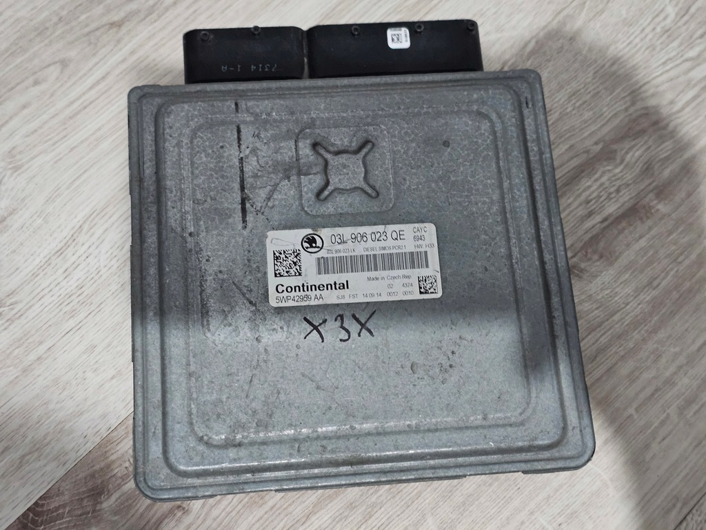 фото №1, Модуль блок управления двигателя ecu skoda rapid 03l906023qe